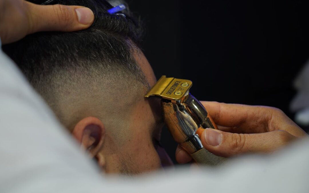 ¡Súmate a la moda masculina! Corte de pelo con low fade