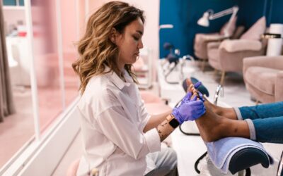 Hazte la pedicura en MAS PELUQUEROS