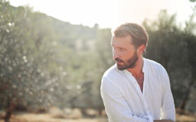 Este otoño, huye del rapado: cortes masculinos que favorecen
